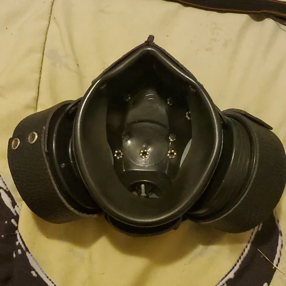 Gothic face mask - Picture 4 of 5